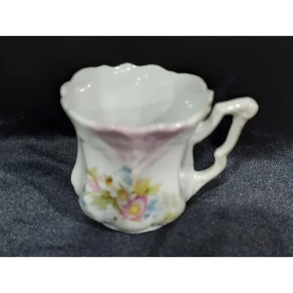 Demitasse Vintage Fancy Espresso Cup Saucer (5) Holds 3oz Liquid - Picture 8 of 11